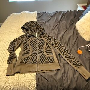Geometric Patterned Scuba Hoodie